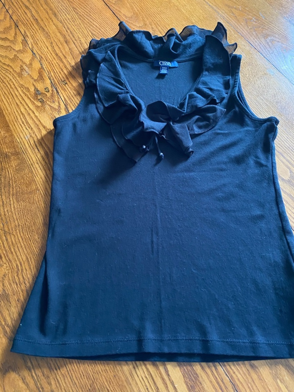 Chaps Women’s sleeveless Top Small